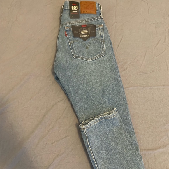 Levi’s 501 high waist, skinny leg. Non-stretch - Picture 3 of 3